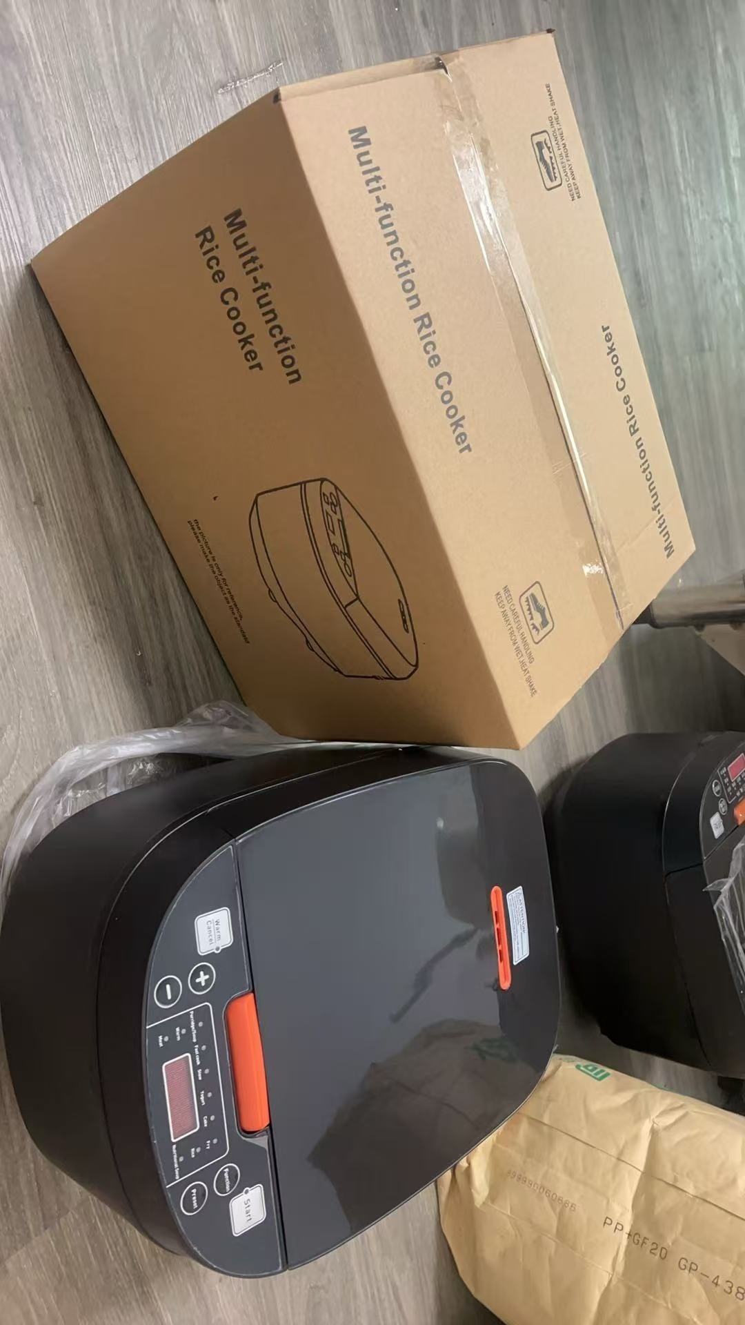 Electric Rice Cooker For Home Daily Cooking